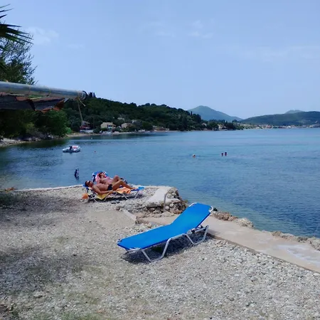 Maria Corfu 梅松吉